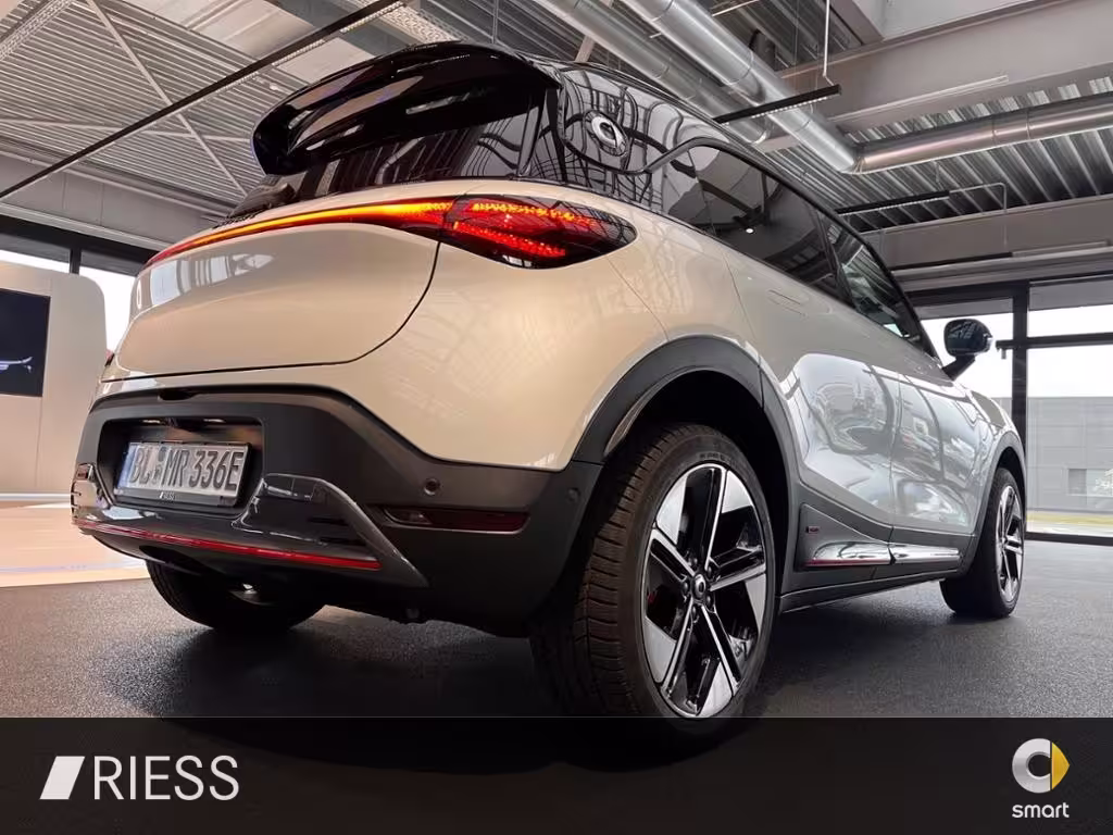 Smart #1 BRABUS 2xKlima 360 AUT Bel.Sitz Kam. KlimaA ONE - Bild 6