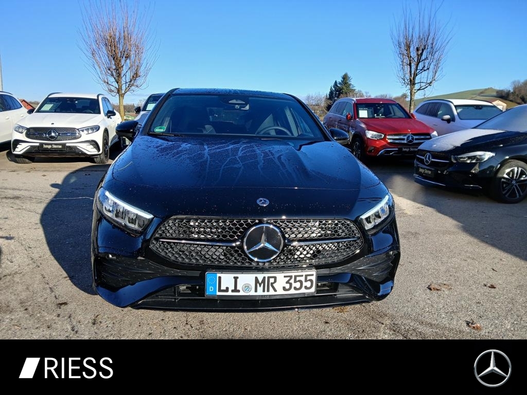 Mercedes-Benz A 180 AMG+PANO+AHK+DISTR+TOTWINKEL+MEMORY+LED+