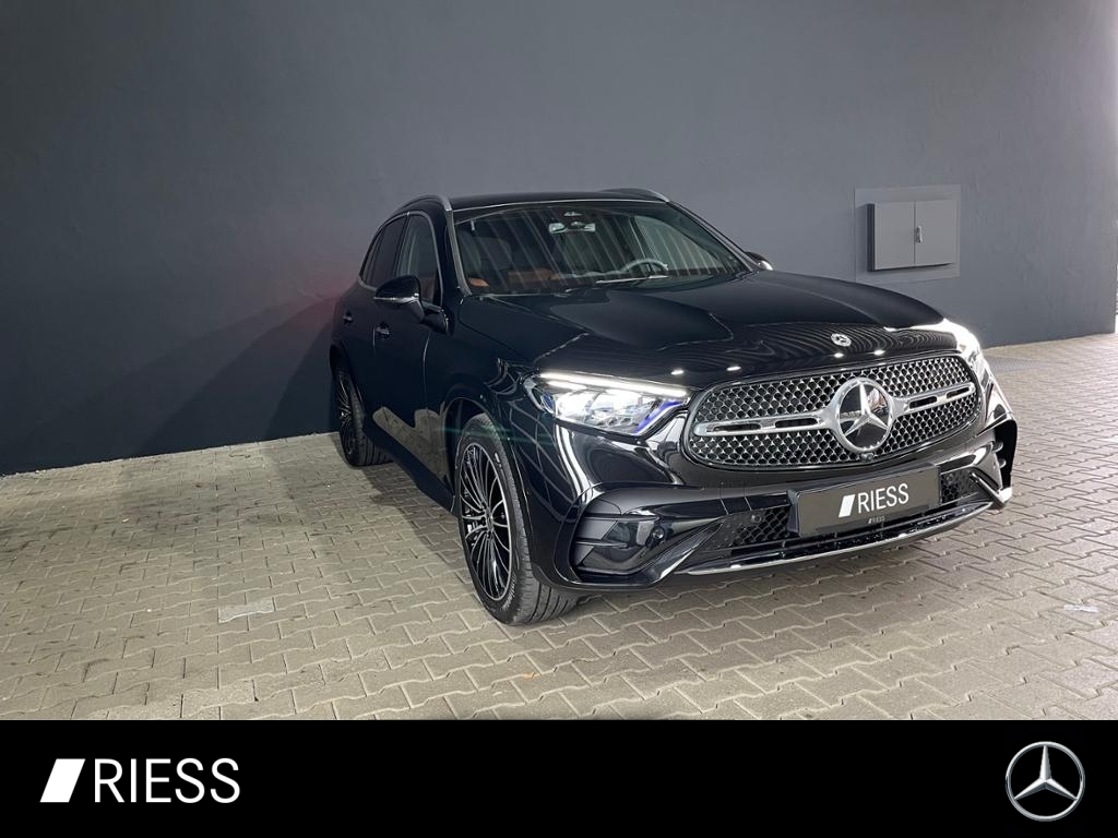 Mercedes-Benz GLC 220 d AMG+PANO+AHK+DISTR+KEYLESS+DIGI LIGHT+