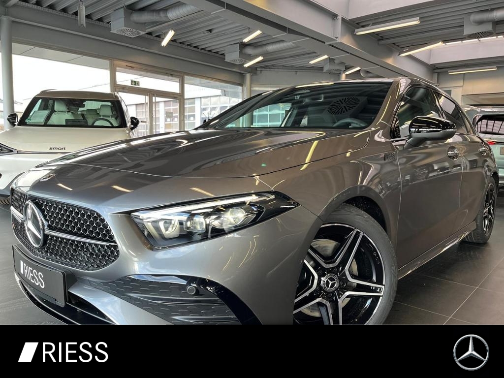 Mercedes-Benz A 220 4M AMG+AHK+PANO+MULTIBEAM+KEYLESS+DISTRONIC