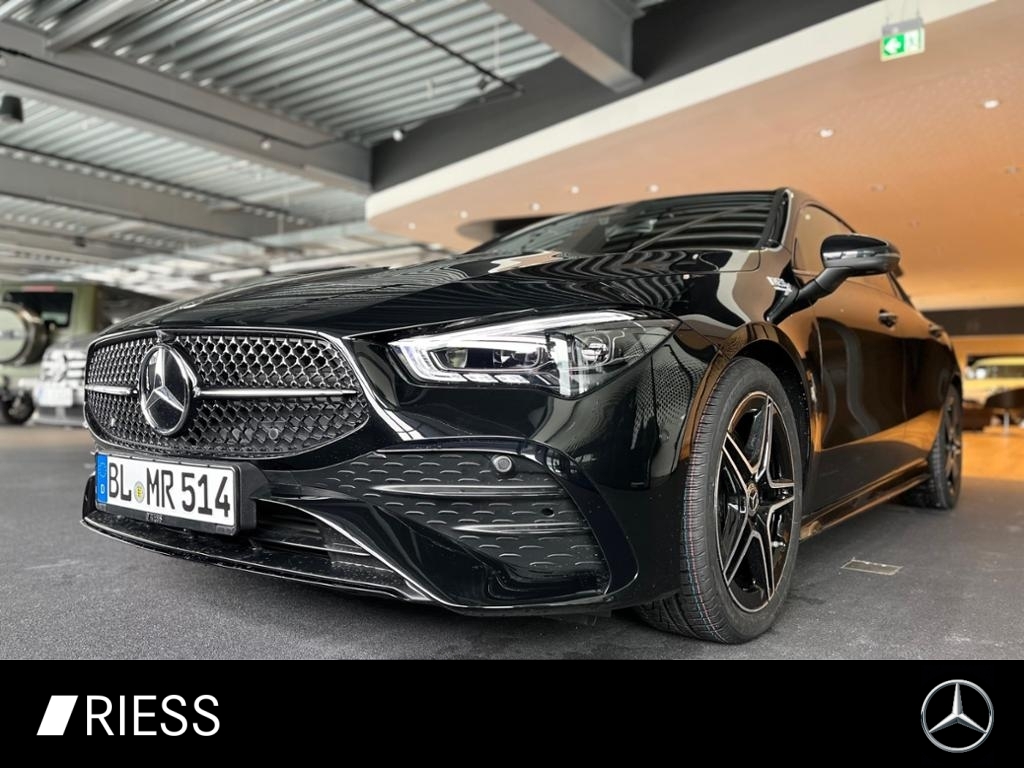 Mercedes-Benz CLA 220 4M AMG+AHK+PANO+