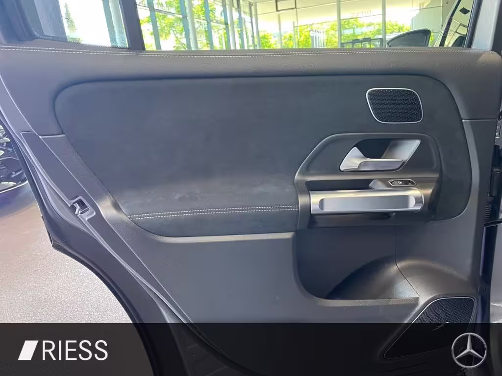 Mercedes-Benz GLB 220 d 4M AMG+7 SITZER+PANO+DISTR+MULTIB+KEYL+ GLB 220 - Bild 5