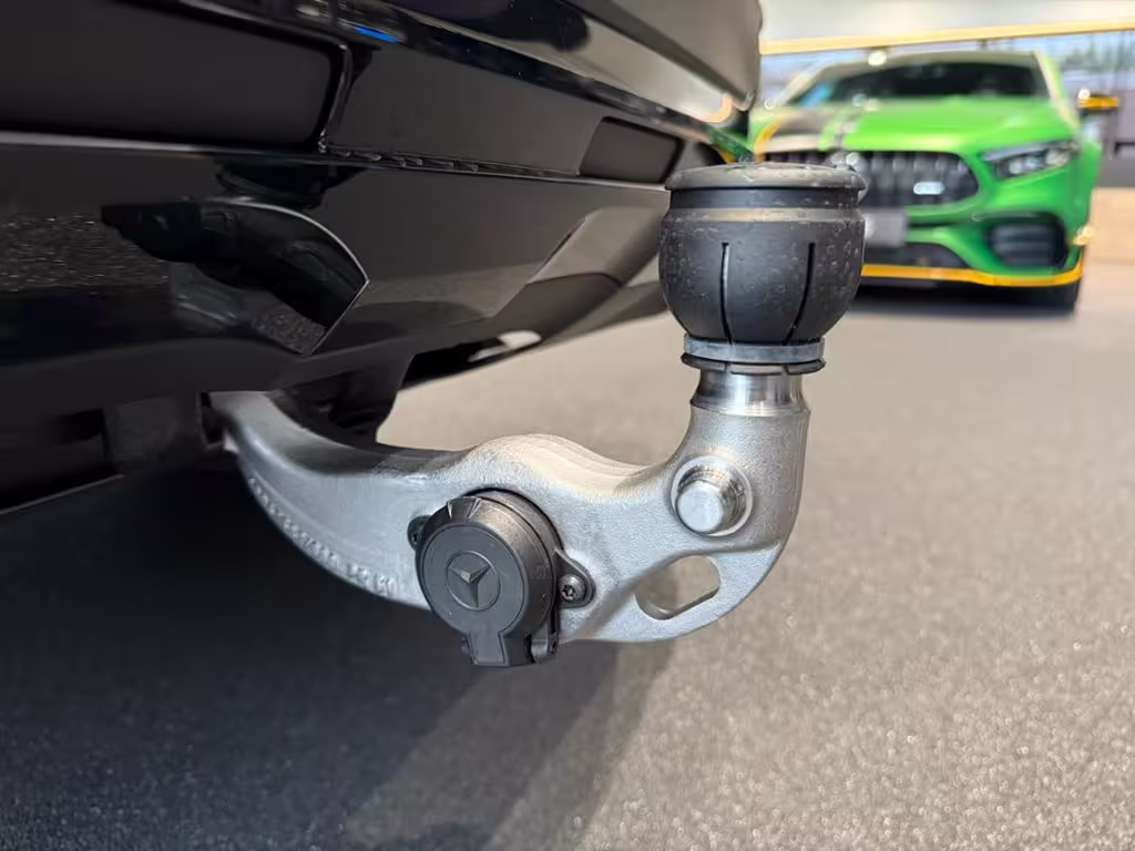 Mercedes-Benz GLC 300 AMG+PANO+AHK+DISTRONIC+KEYL+BURM+DIGI L+ - Bild 16