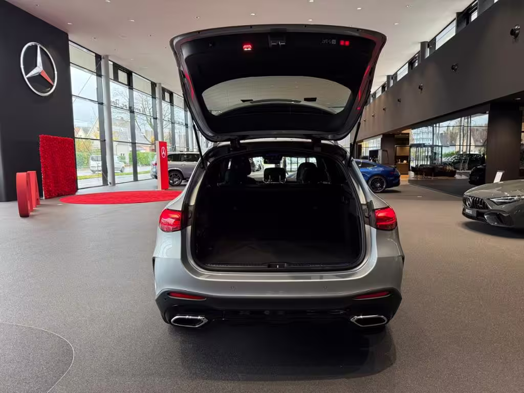 Mercedes-Benz GLC 300 AMG+PANO+AHK+DISTRONIC+KEYL+BURM+DIGI L+ - Bild 17