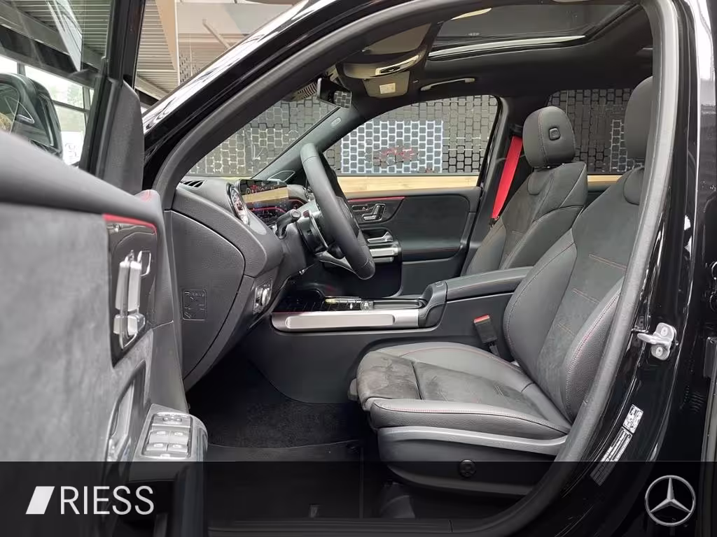 Mercedes-Benz AMG GLB 35 4MATIC 360 ACC AHK AUT DynLicht Kam. GLB 35 AMG - Bild 4