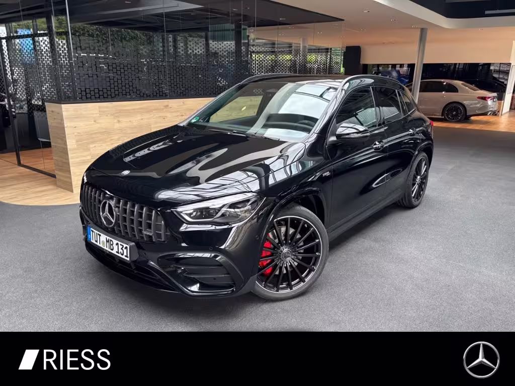 Mercedes-Benz GLA 45 S 4M+ AHK+PANO+21+MULTIBEAM+HUD+BURMESTER