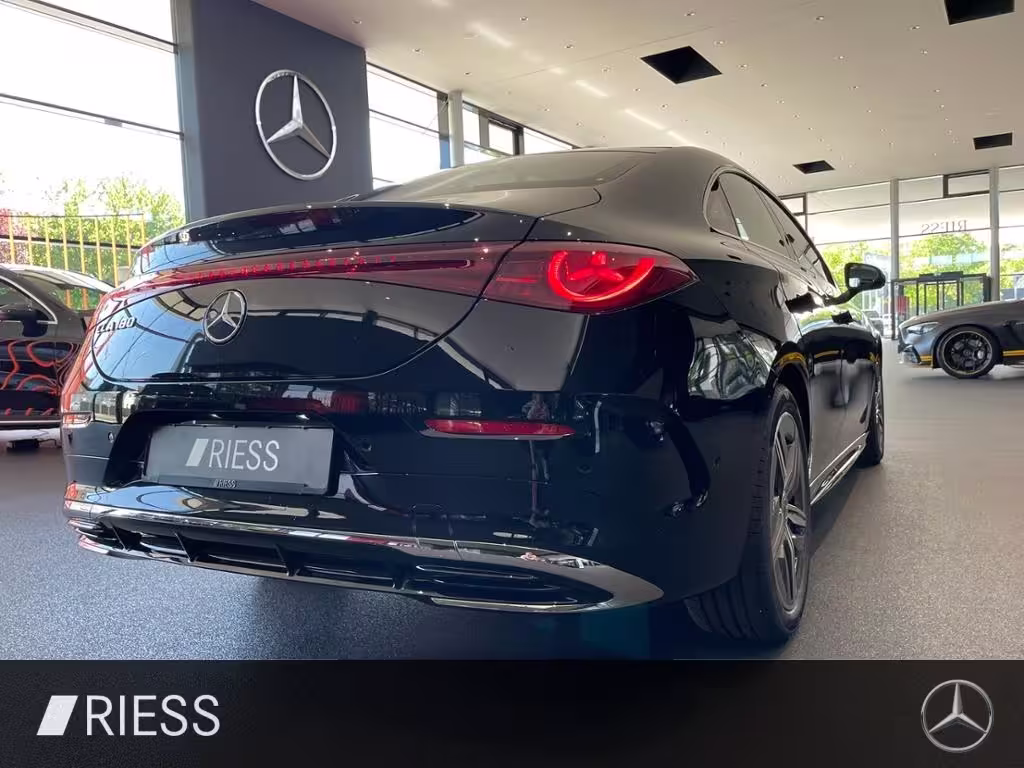 Mercedes-Benz CLA 180 NEU+C178+AMG+DISTR+KEYL+MULTIBEAM+TOTWKL CLA 180 - Bild 8