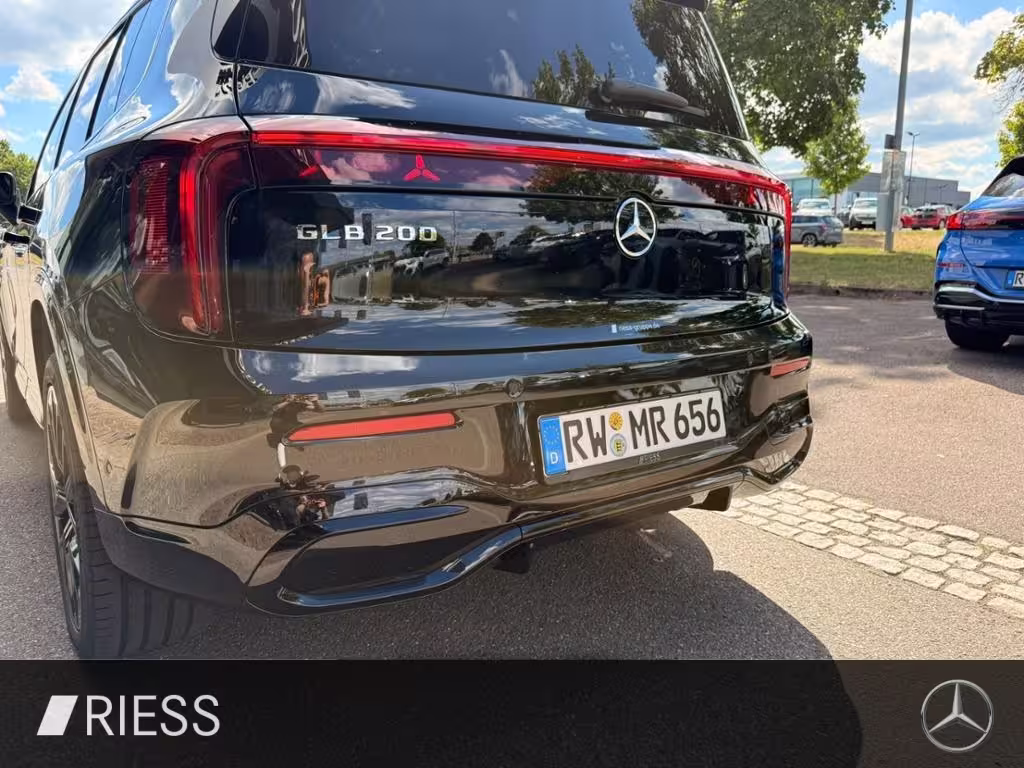Mercedes-Benz GLB 200 mit EQ Technologie AHK AUT Fernlichtass. GLB 200 - Bild 18
