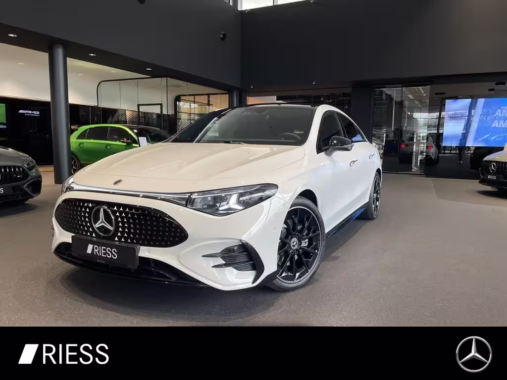 Mercedes-Benz CLA 350 EQ AMG+AHK+DISTRONIC+MULTIBEAM+KEYLESS+
