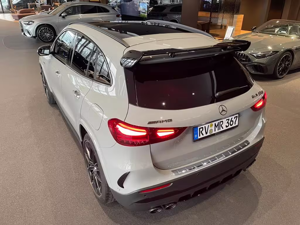 Mercedes-Benz AMG GLA 45 S 4MATIC+ 360 ACC AUT DynLicht HUD LM - Bild 6