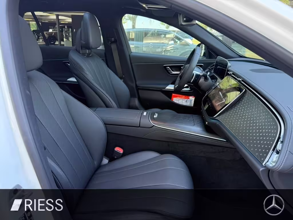 Mercedes-Benz E 300 de 4M T AMG+AHK+PANO+360+DIGITAL-LIGHT+20 E 300 - Bild 10