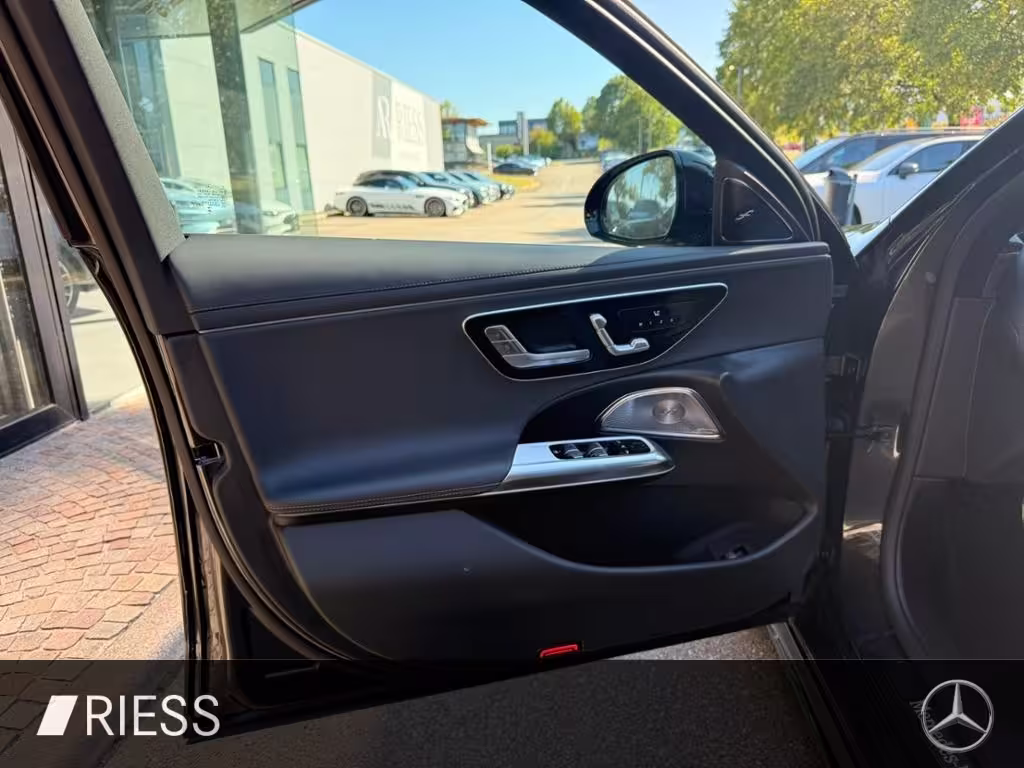 Mercedes-Benz E 300 de 4M T EQ Hybrid AMG+AHK+PANO+BURM4D+HUD+ E 300 - Bild 4