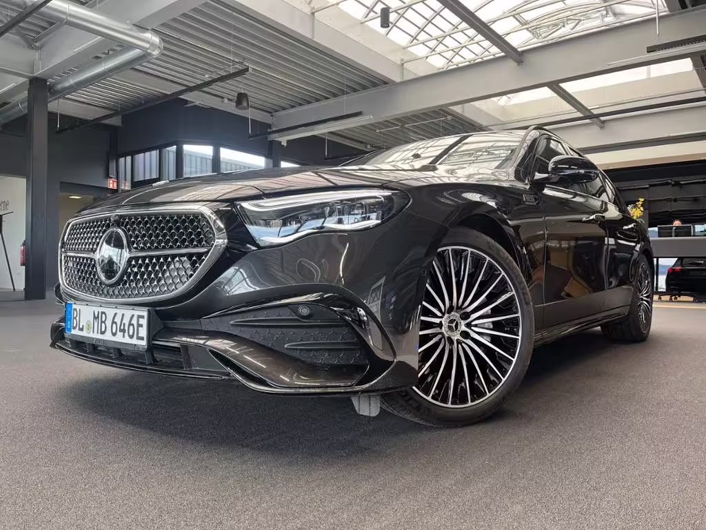 Mercedes-Benz E 300 de 4M T-M. AMG+AHK+PANO+BUR4D+HUD+360+20+ E 300 - Bild 2