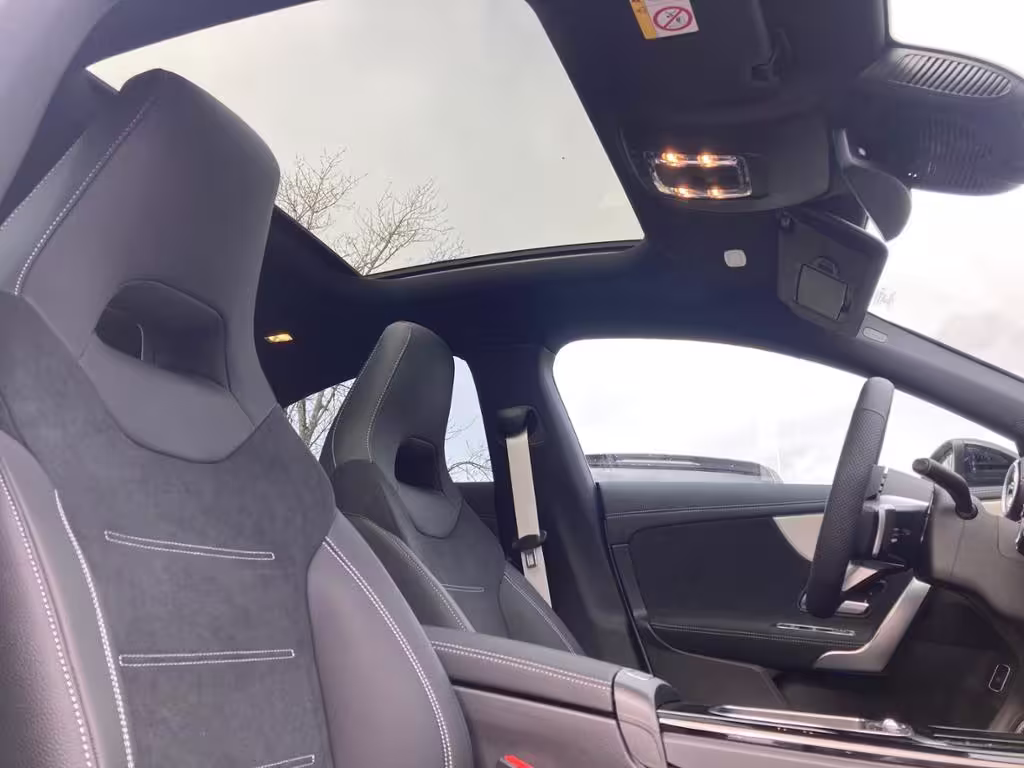 Mercedes-Benz CLA 200 d Coupé AMG+AHK+PANO+KEYL+DISTRO+STDHZG+ CLA 200 - Bild 16