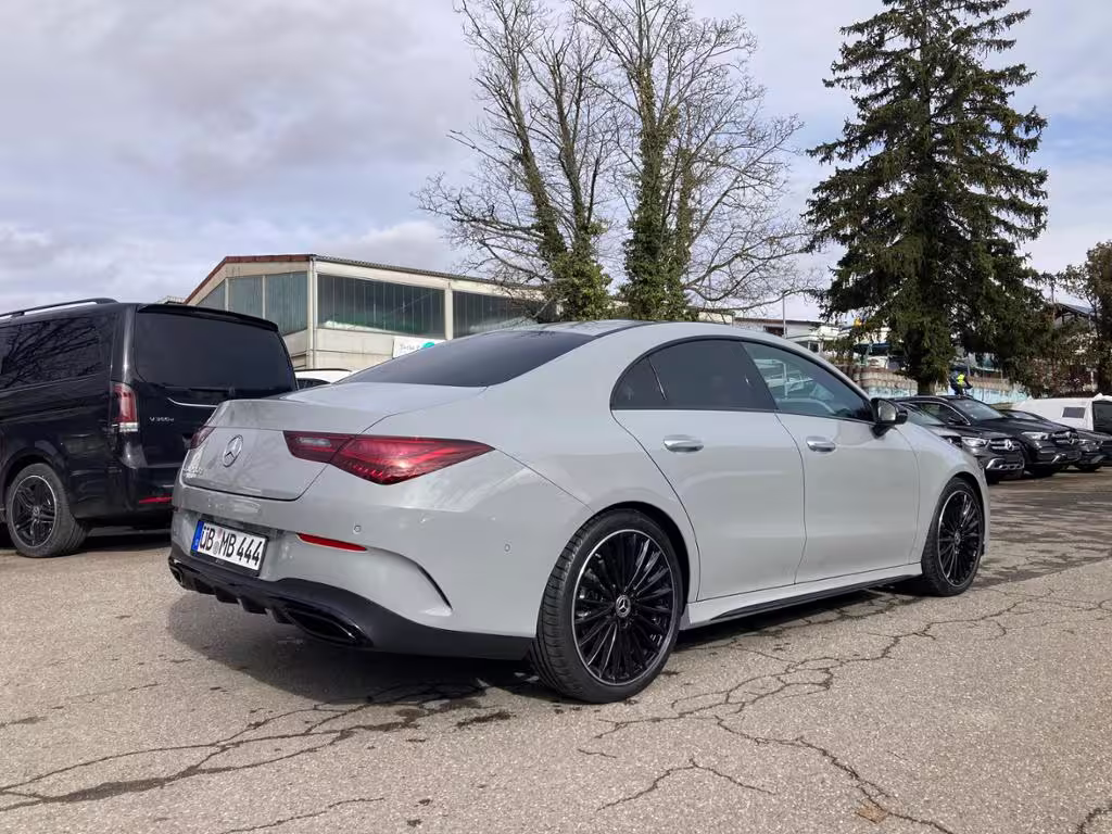 Mercedes-Benz CLA 200 d Coupé AMG+AHK+PANO+KEYL+DISTRO+STDHZG+ CLA 200 - Bild 3