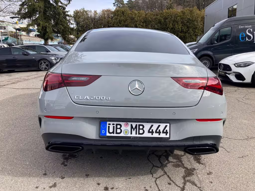 Mercedes-Benz CLA 200 d Coupé AMG+AHK+PANO+KEYL+DISTRO+STDHZG+ CLA 200 - Bild 9