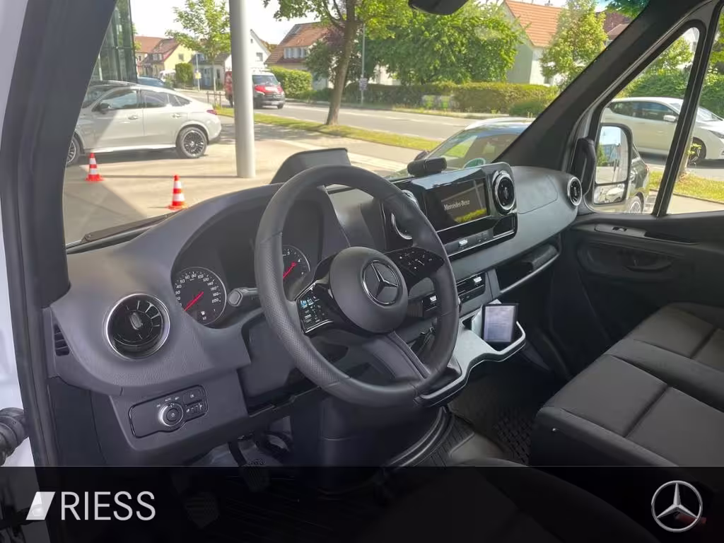 Mercedes-Benz Sprinter 317 CDI  KASTEN BASE L2H2 AHK 2,8/Cam Sprinter - Bild 8