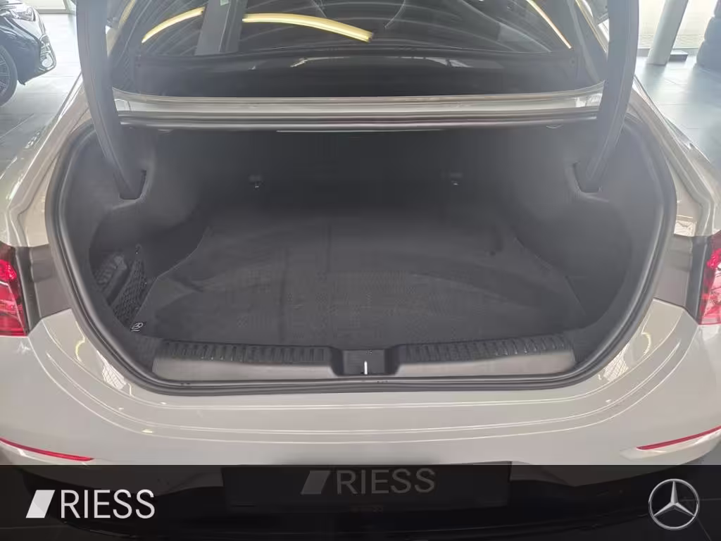 Mercedes-Benz CLA 220 4MATIC AHK AUT DynLicht Fernlichtass. LM - Bild 14