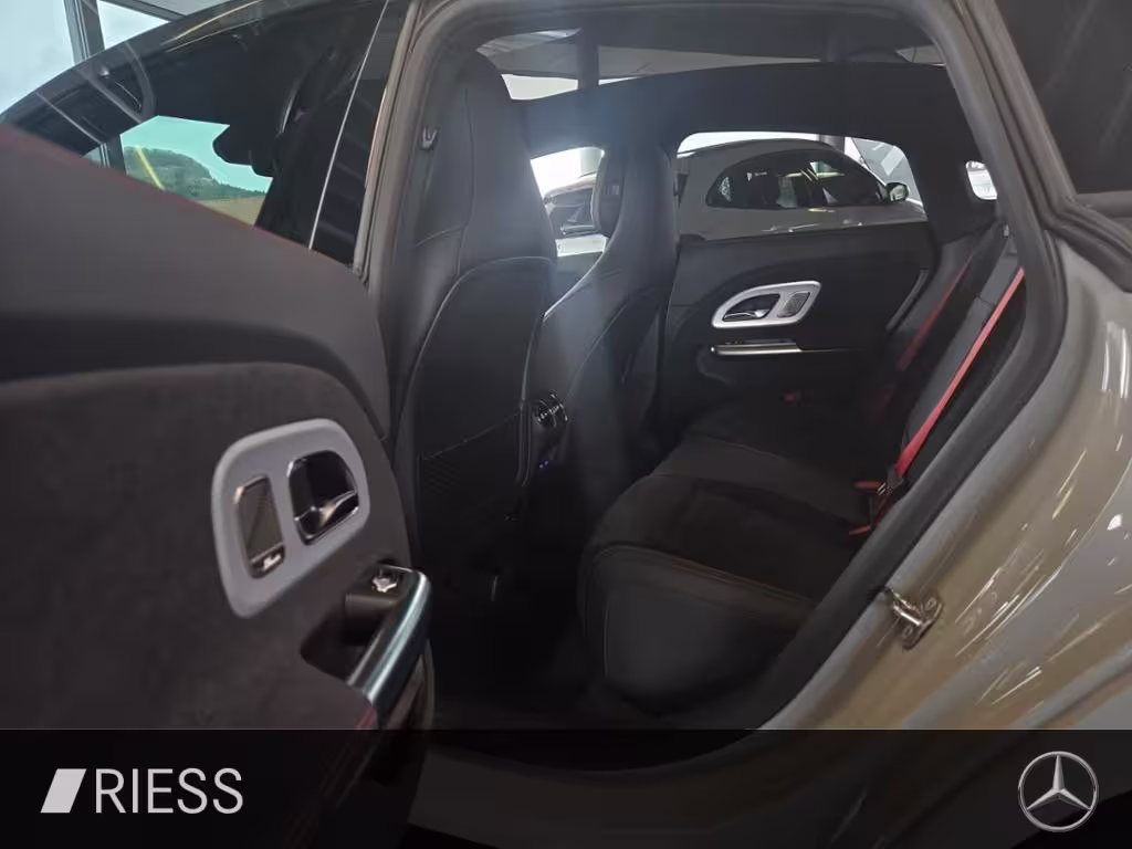 Mercedes-Benz CLA 220 4MATIC AHK AUT DynLicht Fernlichtass. LM - Bild 4