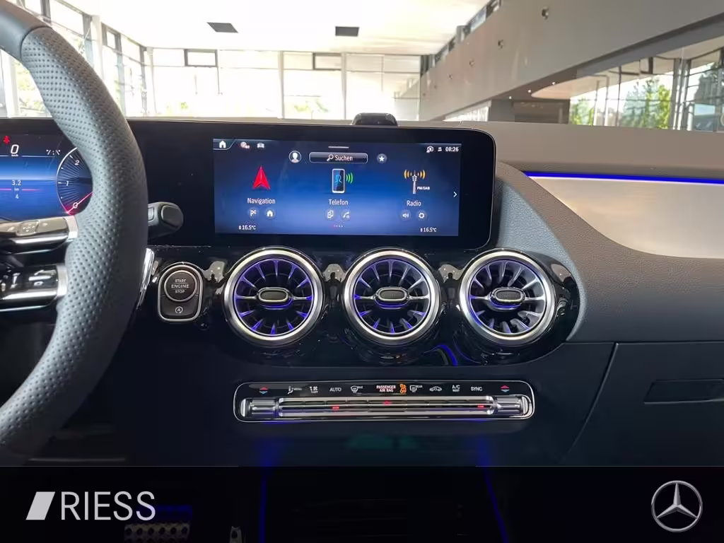 Mercedes-Benz GLA 220 d 4M AMG+PANO+AHK+DISTR+HUD+MULTIBEAM+ GLA 220 - Bild 16