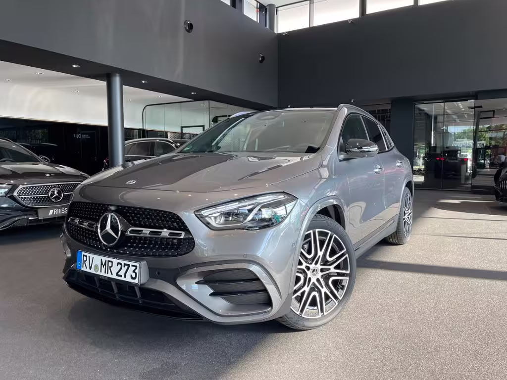 Mercedes-Benz GLA 220 d 4M AMG+PANO+AHK+DISTR+HUD+MULTIBEAM+ GLA 220 - Bild 2