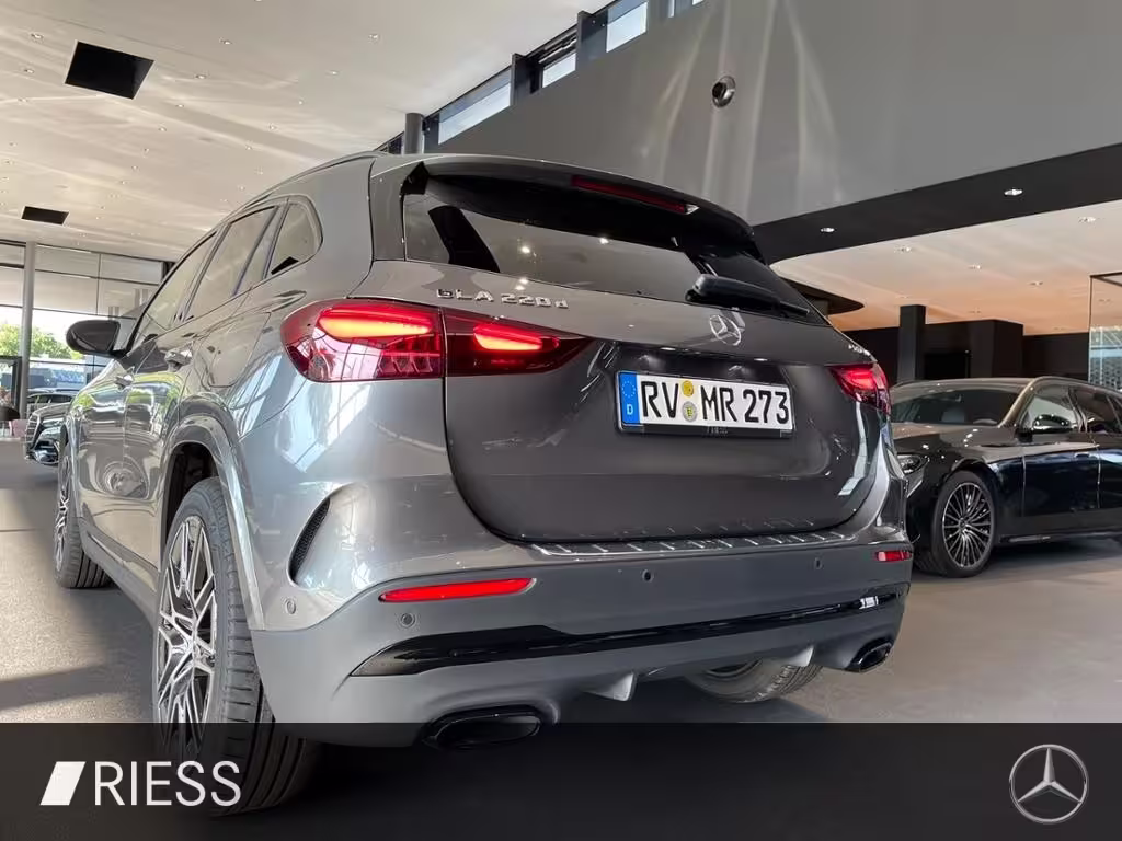 Mercedes-Benz GLA 220 d 4M AMG+PANO+AHK+DISTR+HUD+MULTIBEAM+ GLA 220 - Bild 21