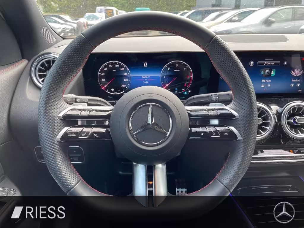 Mercedes-Benz GLA 200 d 4M AMG+AHK+DISTR+MULTIB+360°+THERM+UVM GLA 200 - Bild 14