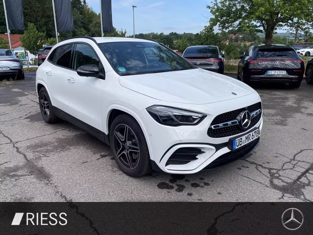 Mercedes-Benz GLA 200 d 4M AMG+AHK+DISTR+MULTIB+360°+THERM+UVM GLA 200 - Bild 8