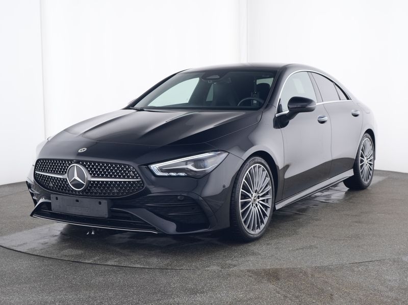 Mercedes-Benz CLA 200 d Coupé AMG Sport Navi LED W-Paket Leder