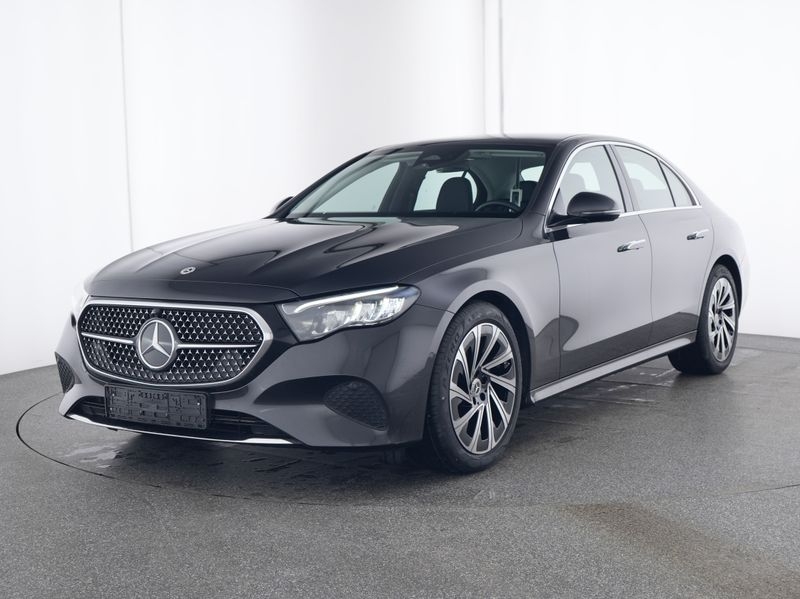 Mercedes-Benz E 220 d Avantgarde Navi LED W-Paket Pano Ambi Wide