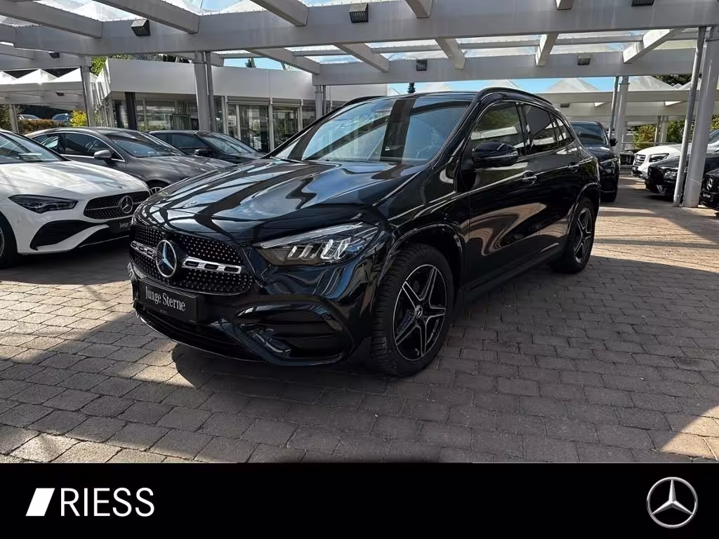 Mercedes-Benz GLA 200 AMG Sport Night Distr AHK Pano Keyless 360