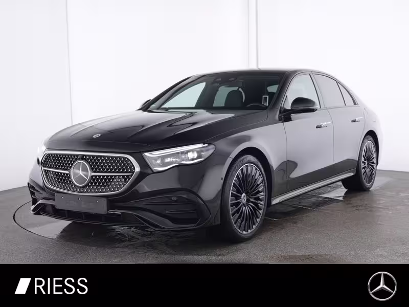 Mercedes-Benz E 300 e Limousine mit EQ Hybrid Technologie HUD