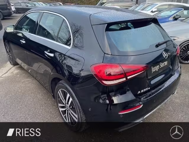 Mercedes-Benz A 250 e  PTS DISTR. HEAD UP 360 KAMERA MULITBEAM LED - Bild 3