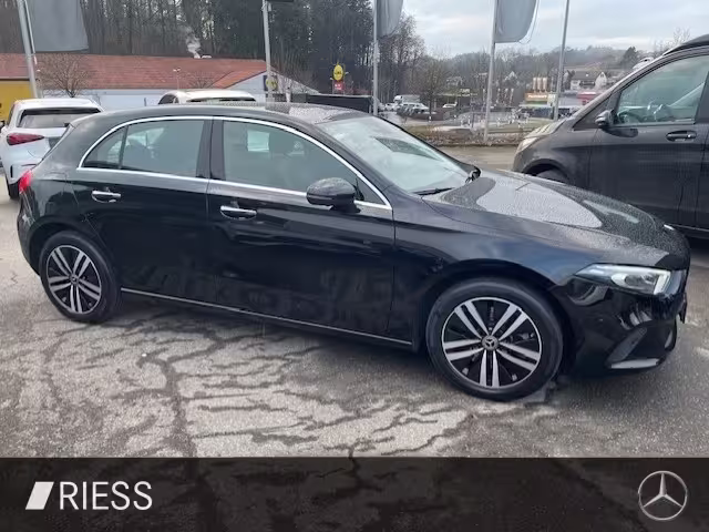 Mercedes-Benz A 250 e  PTS DISTR. HEAD UP 360 KAMERA MULITBEAM LED - Bild 9