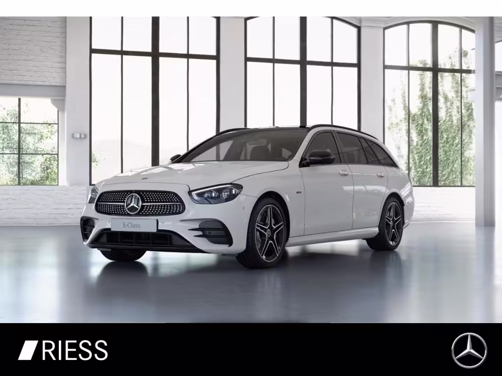 Mercedes-Benz E 300 de 4M T AMG Sport Night Distr Pano AHK HUD