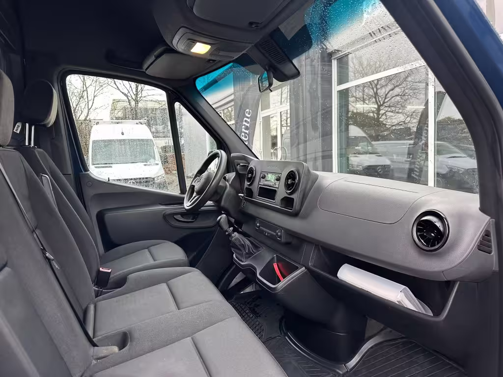Mercedes-Benz Sprinter 317 CDI KA/3665/L2H2/AHK/DAB/LADERAUMPACKET/RADIO - Bild 11