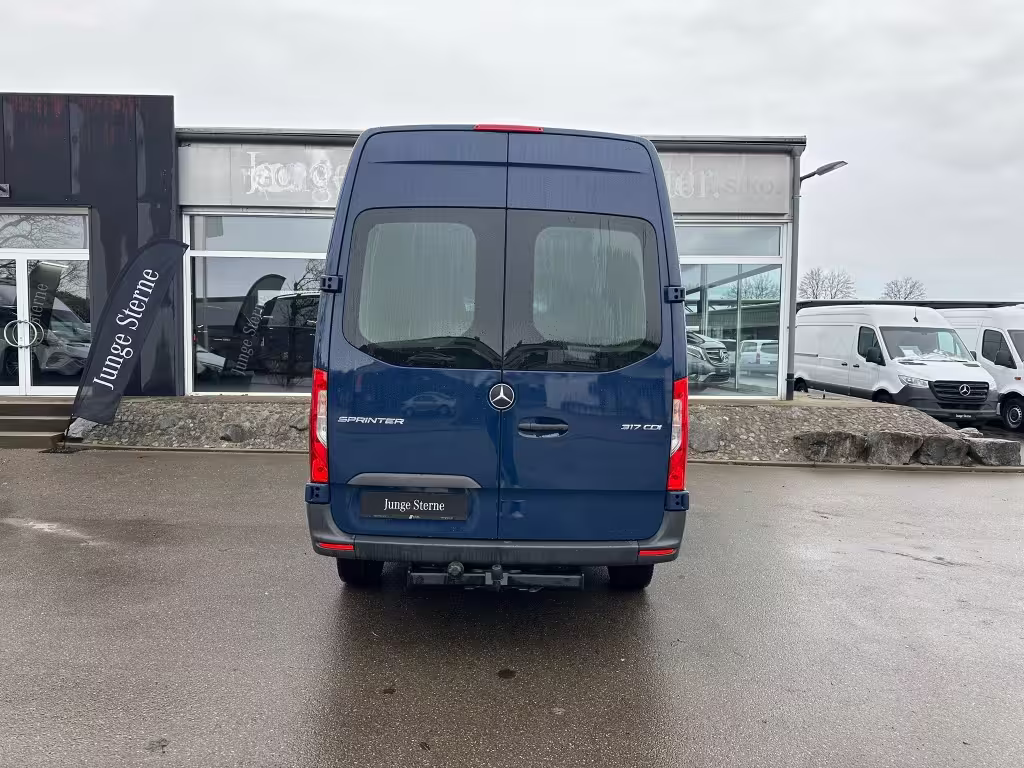 Mercedes-Benz Sprinter 317 CDI KA/3665/L2H2/AHK/DAB/LADERAUMPACKET/RADIO - Bild 4