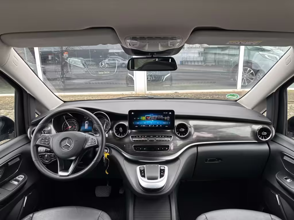 Mercedes-Benz EQV 300/AVANTGARDE/MBUX/NAVI/90kWh/DISTRONIC/360°/LED(ILS)/ - Bild 9