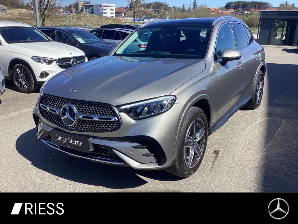 Mercedes-Benz GLC 300 e 4M AMG Pano Memory PDC 360° LED Navi