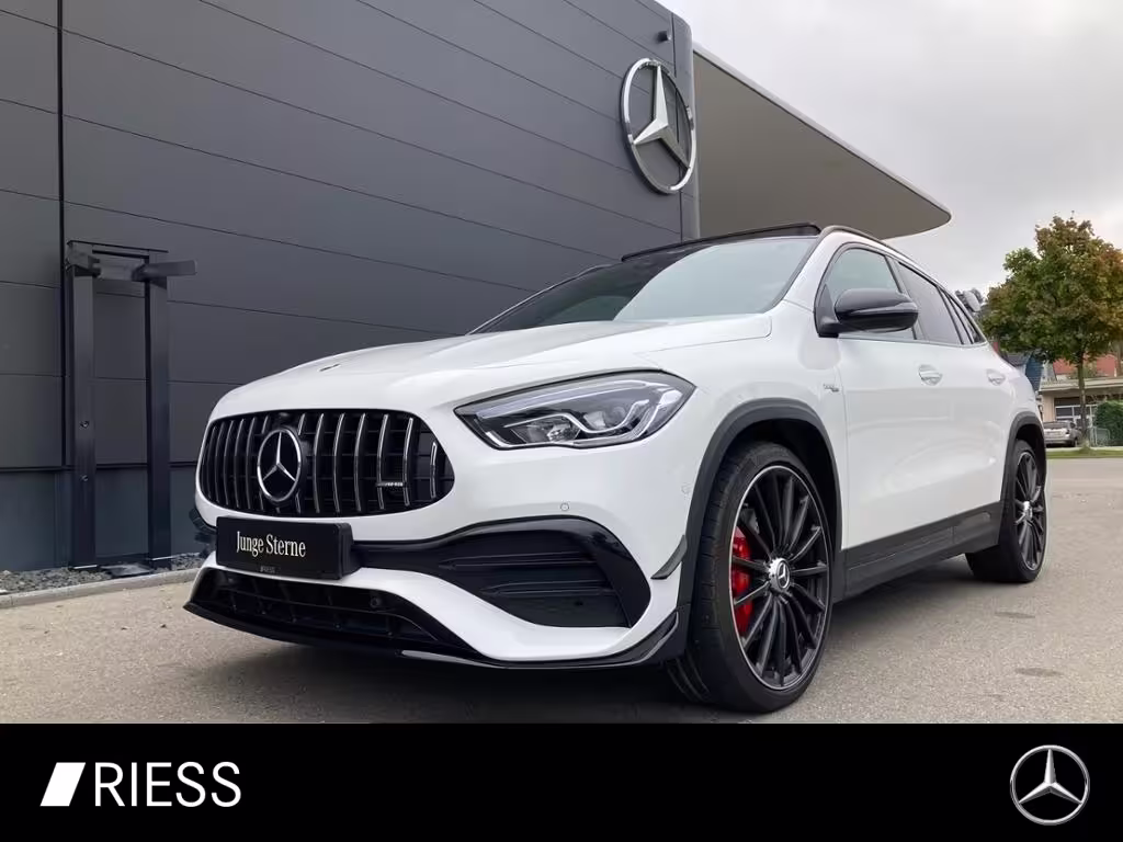 Mercedes-Benz GLA 35 AMG 4M AERO PERF SITZ PANO DISTR MEM NIGH