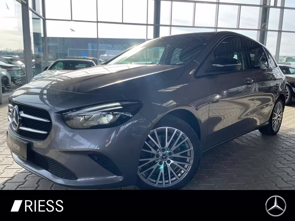 Mercedes-Benz B 250 e Pano+AHK+R-Kam+LED+El Sitz Memory+Night+