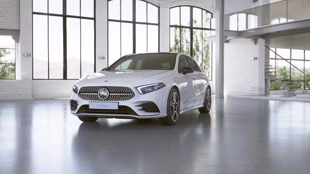 Mercedes-Benz A 250 e  AMG Pano Ambie Night RFK Multibeam SHZ