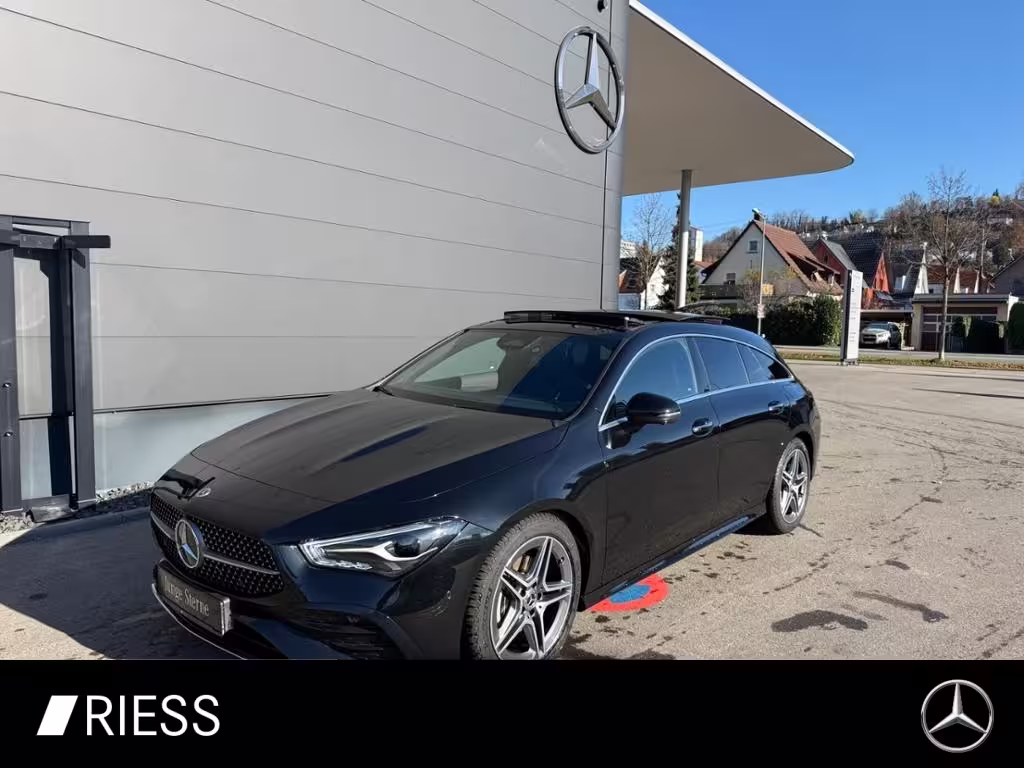 Mercedes-Benz CLA 180 SB AMG PREMI PANO KEYLESS 360 Sitz-Komfo