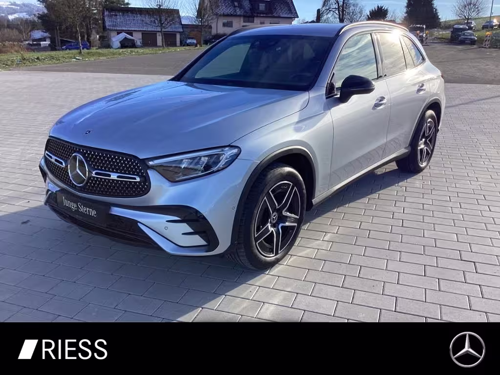 Mercedes-Benz GLC 220 d 4M AMG+Night+Fahrass.P+AHK+Kamera+PTS
