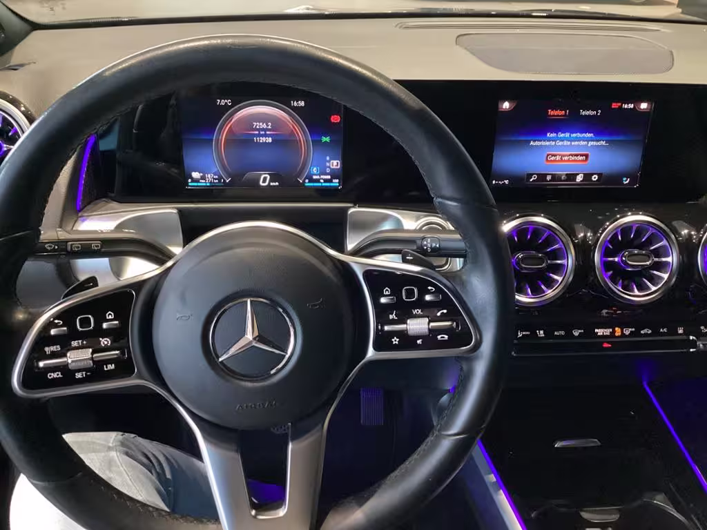 Mercedes-Benz EQB 250 AUT DynLicht Fernlichtass. Kam. KlimaA - Bild 9