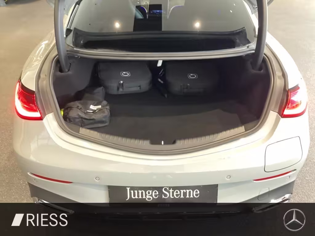 Mercedes-Benz CLE 300 e  AMG BURM NIGHT RFK AMBI+ KEYLESS PANO CLE 300 - Bild 13