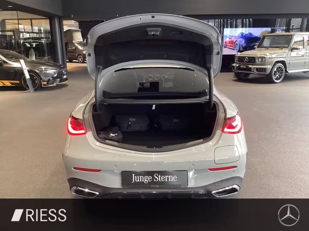 Mercedes-Benz CLE 300 e  AMG BURM NIGHT RFK AMBI+ KEYLESS PANO CLE 300 - Bild 14