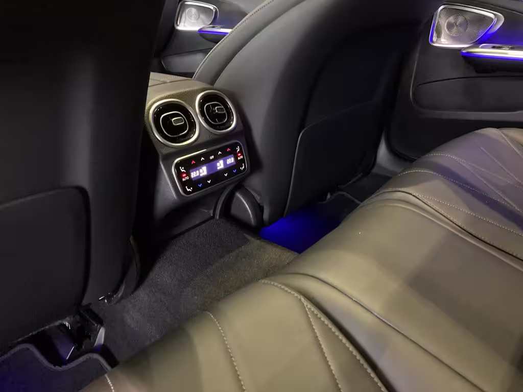 Mercedes-Benz C 63 AMG S E  PREMIUM+FAHRASSI+ NIGHT CARBON AUG - Bild 13