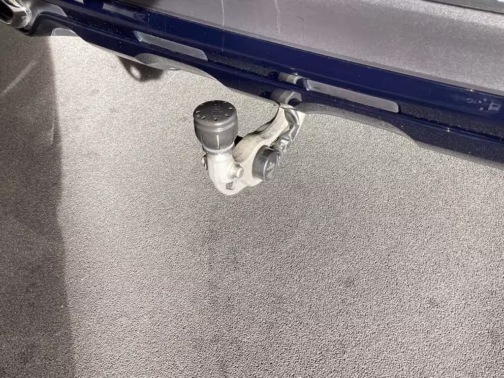 Mercedes-Benz GLC 220 d 4M AMG AHK NIGHT DISTRO FAHRASSIST+ - Bild 15