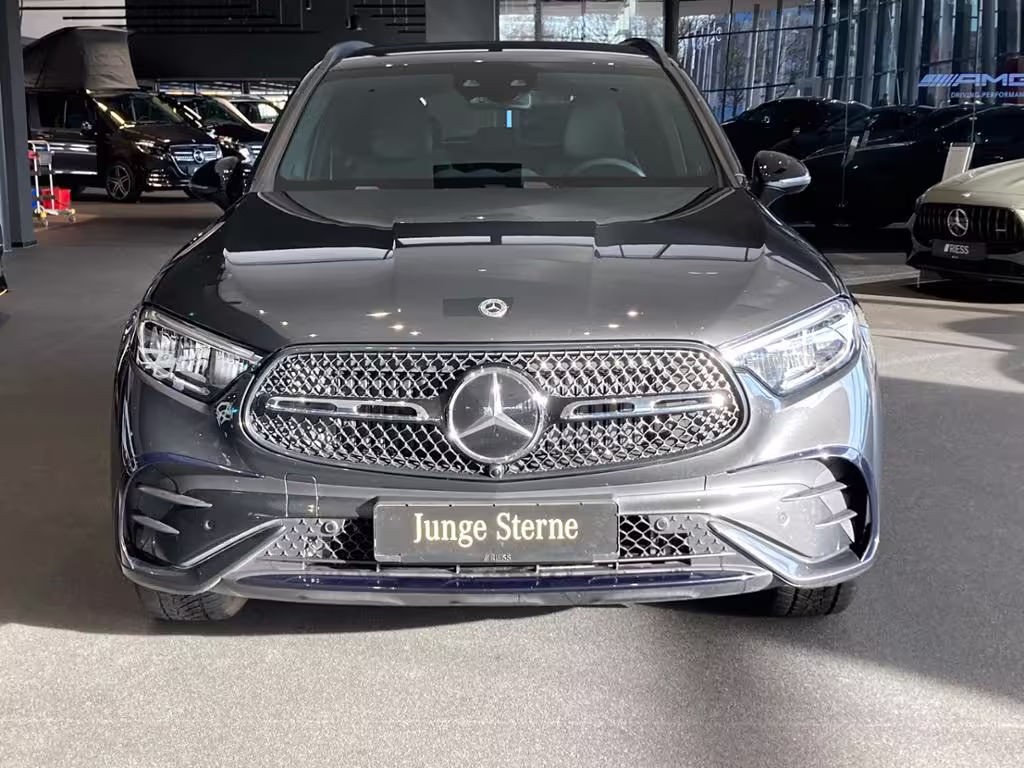 Mercedes-Benz GLC 220 d 4M AMG AHK NIGHT DISTRO FAHRASSIST+ - Bild 2